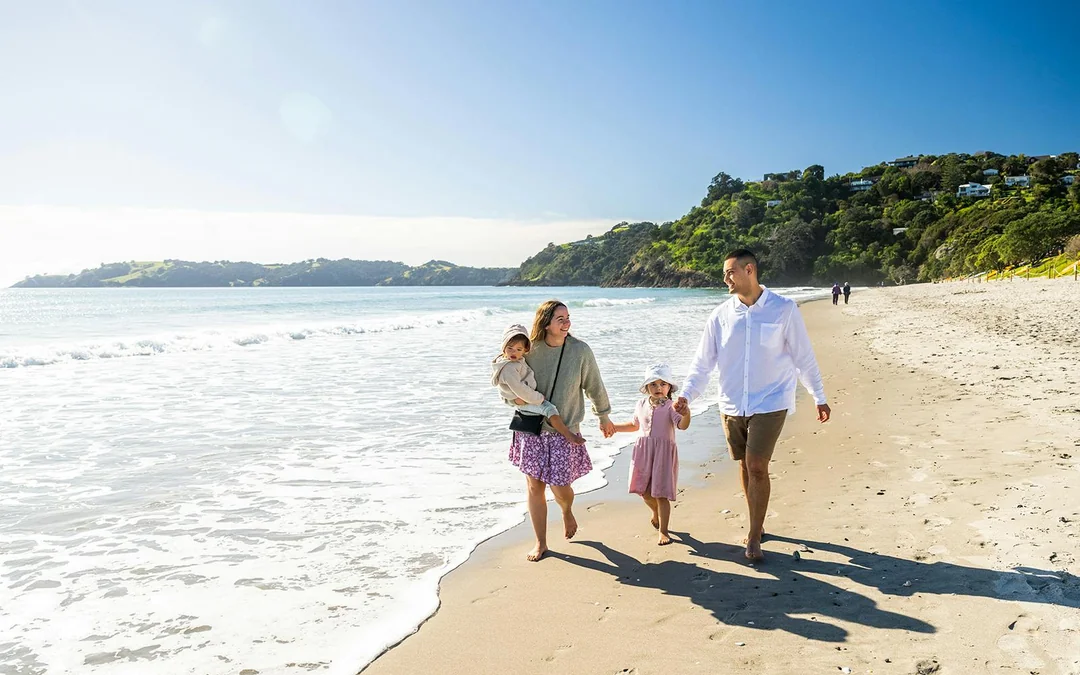 Western Explorer: Waiheke Island Hop-on Hop-off Bus Tour with Optional Ferry Transfers Image 4