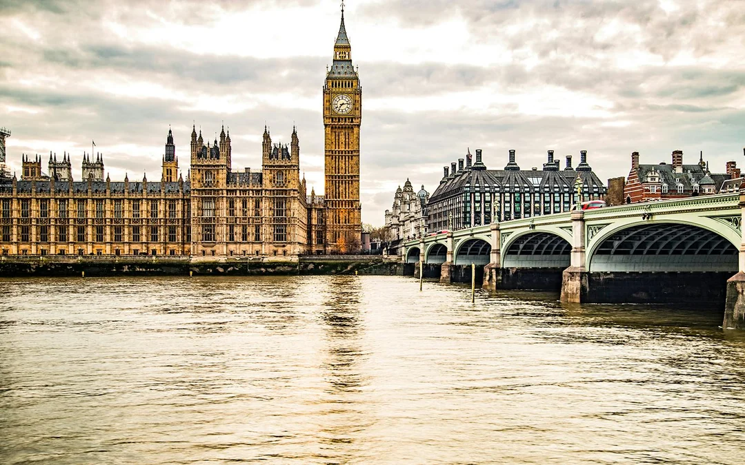 Westminster 3-hour Small-Group Guided Walking Tour & Tower Bridge Entry Tickets Image 2