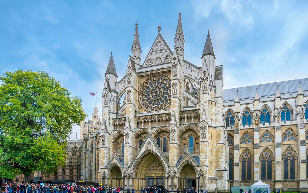 Westminster Abbey Guided Tour with Changing of the Guard Image 2