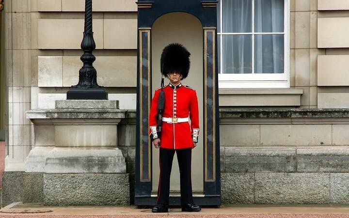 Westminster Royal Changing of the Guard Guided Walking Tour Image 5