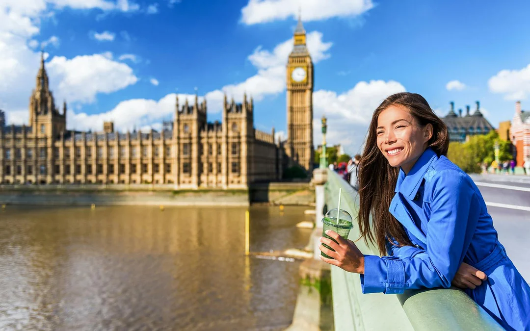 Westminster Small-Group Guided Walking Tour & London Dungeon Entry Tickets Image 1