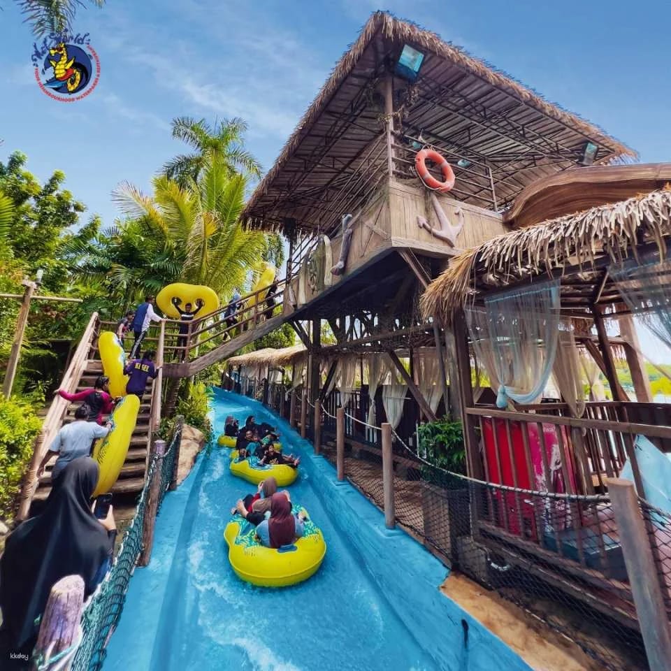 Wet World Water Park Shah Alam | Malaysia