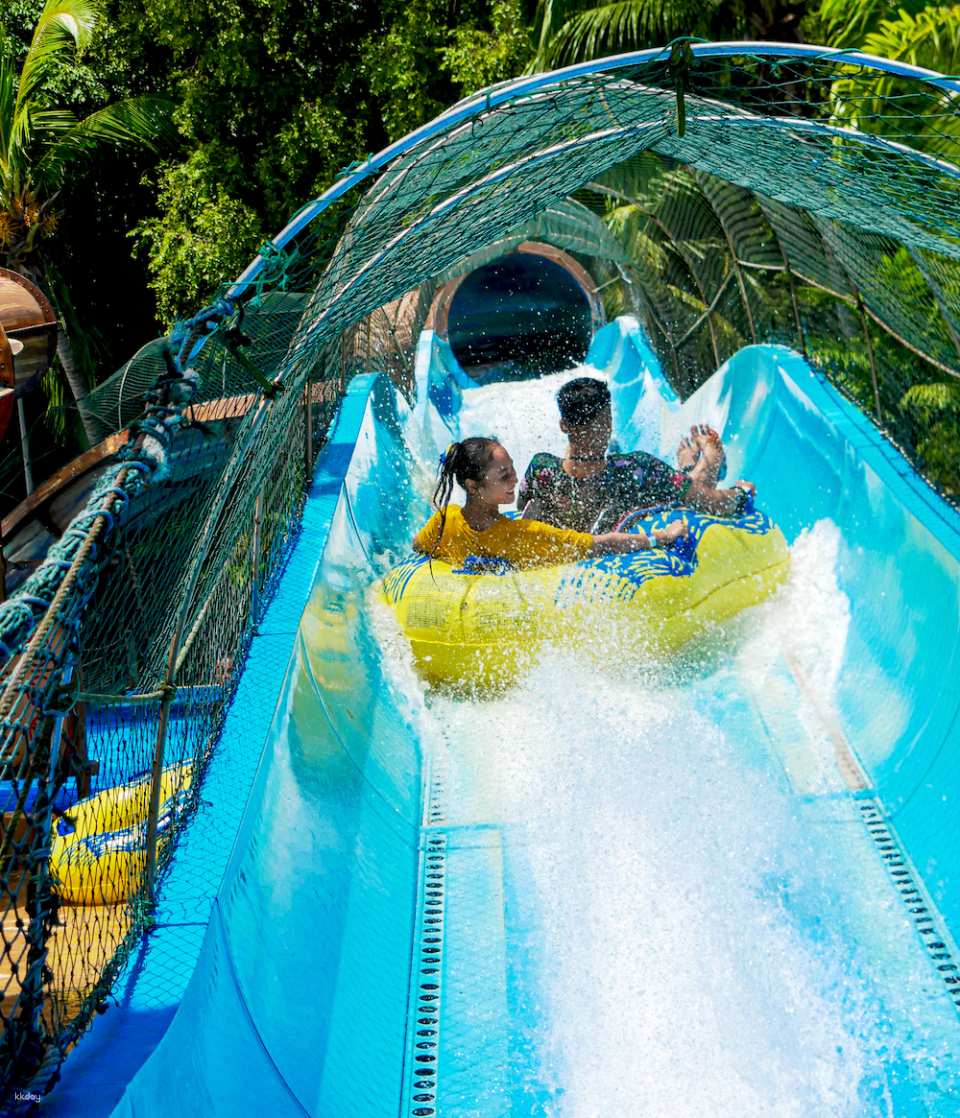 Wet World Water Park Shah Alam | Malaysia