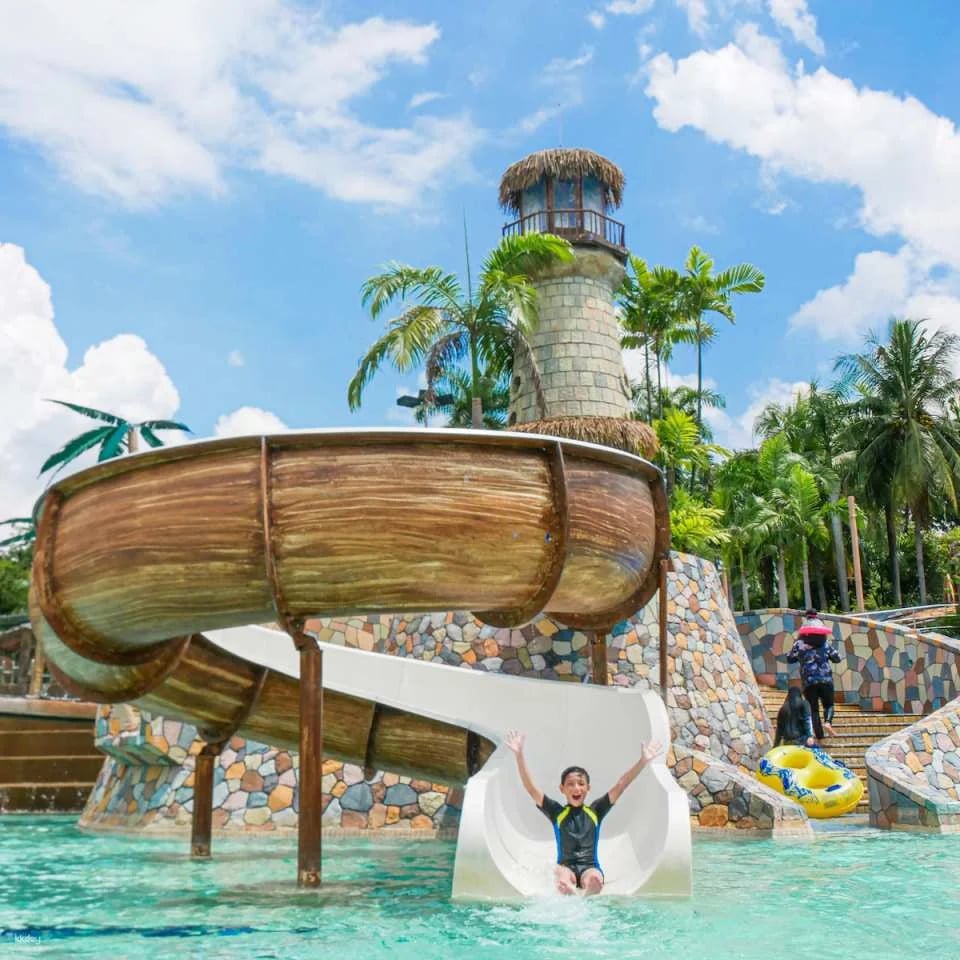 Wet World Water Park Shah Alam | Malaysia