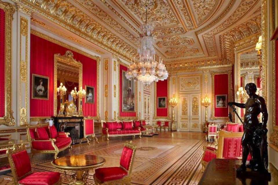 Windsor Castle and optional Tower of London tour with entry tickets
