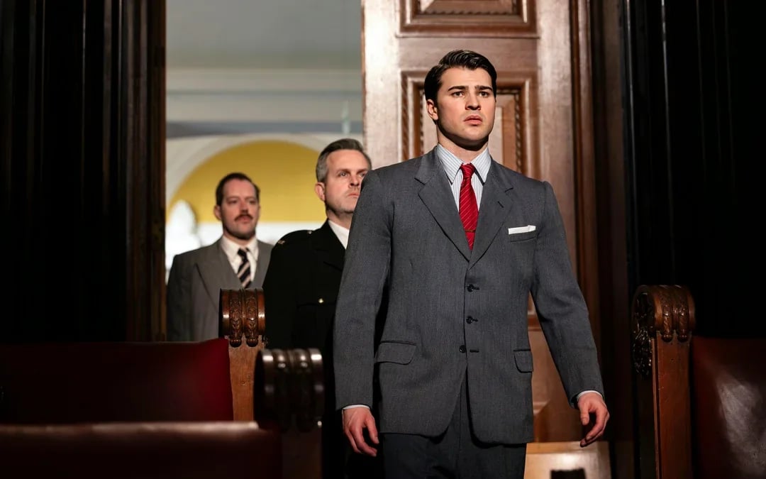Witness for the Prosecution Image 12