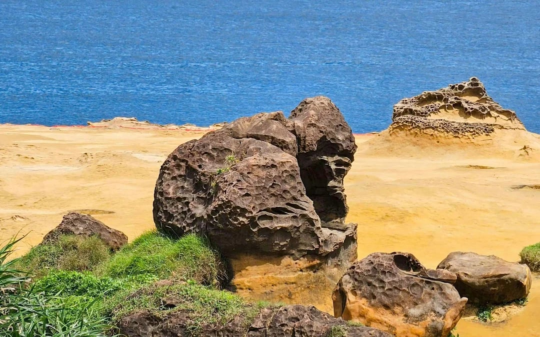 Yehliu Geopark Tickets Image 3