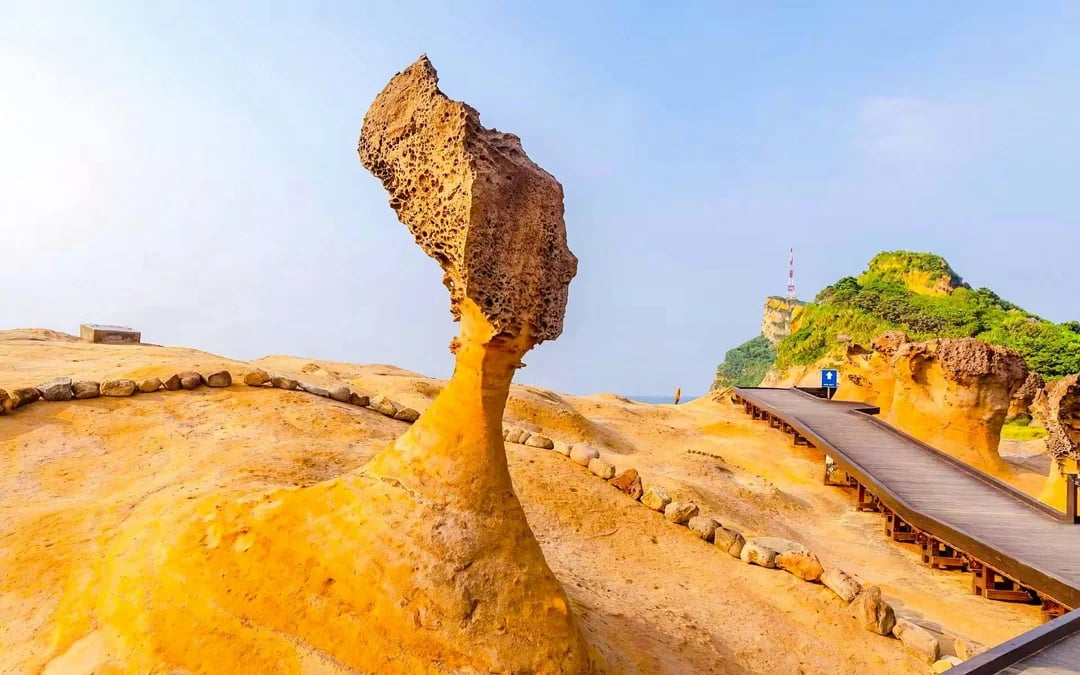 Yehliu Geopark Tickets Image 4