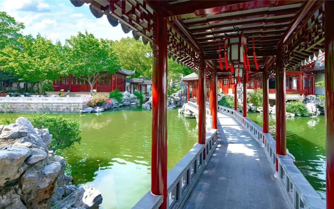 Yu Garden Guided Tour Image 5
