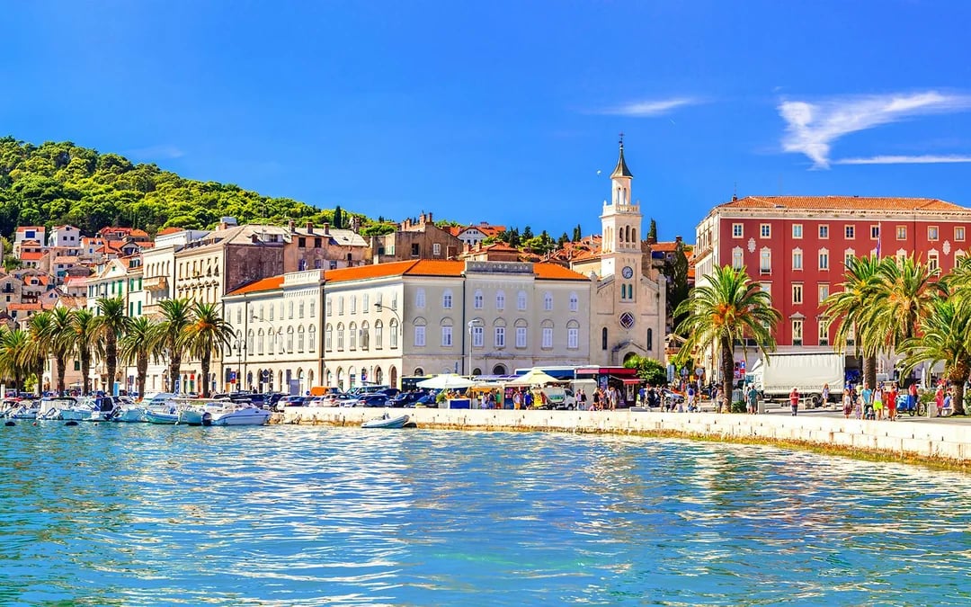 Zagreb to Split in Style: Private Transfer with Plitvice Lakes Stop Image 2
