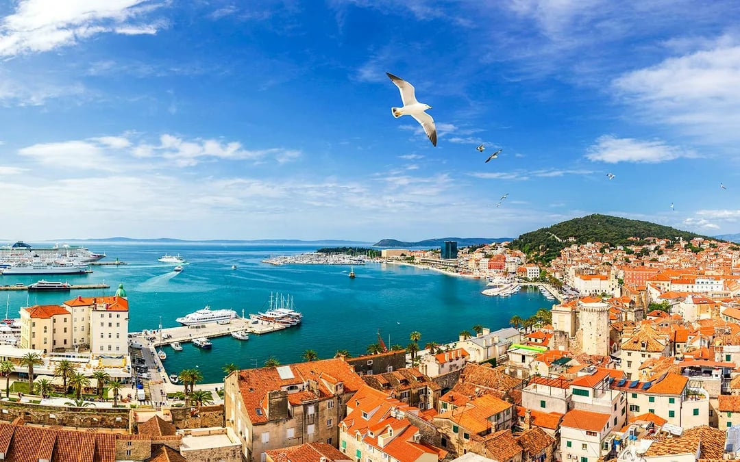 Zagreb to Split in Style: Private Transfer with Plitvice Lakes Stop Image 6
