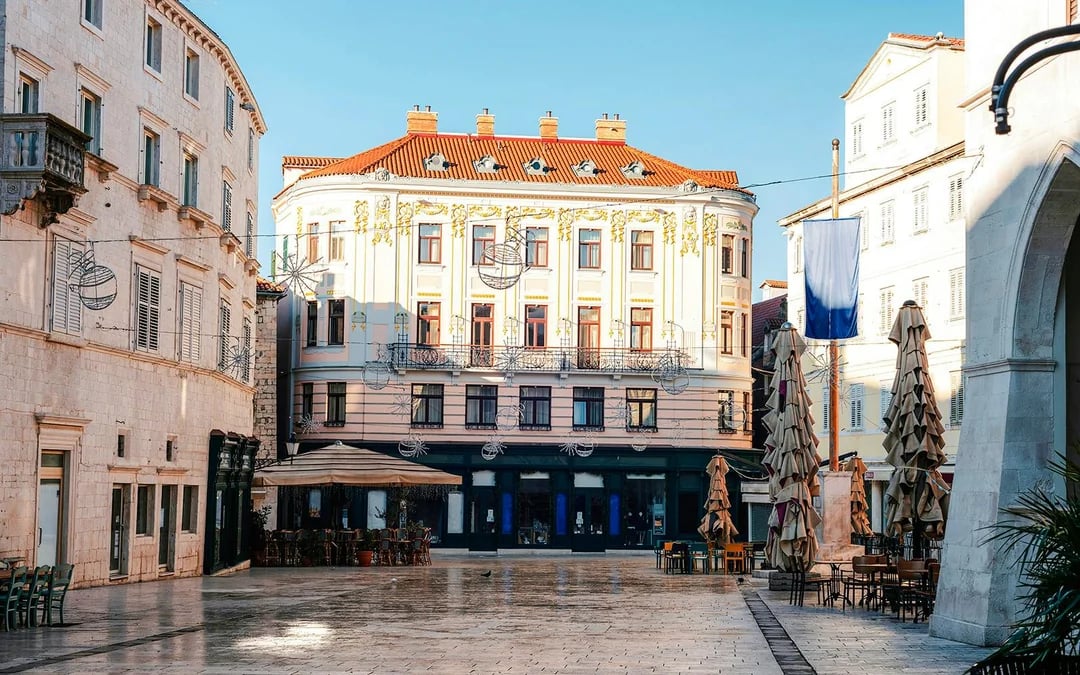 Zagreb to Split in Style: Private Transfer with Plitvice Lakes Stop Image 8