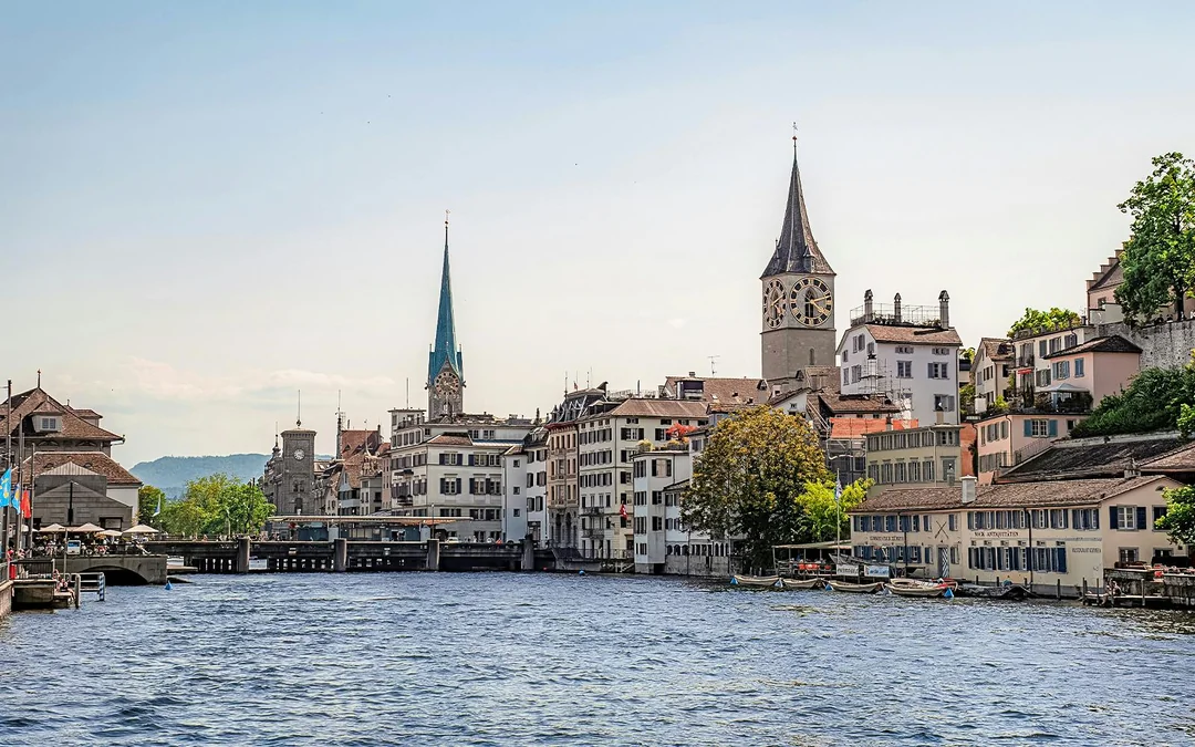 Zurich City Tour with 1-Hour Lake Cruise Image 3