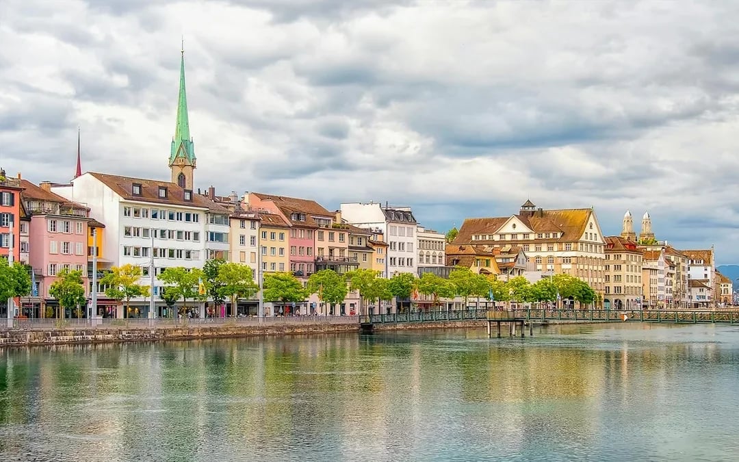 Zurich City Tour with 1-Hour Lake Cruise Image 6